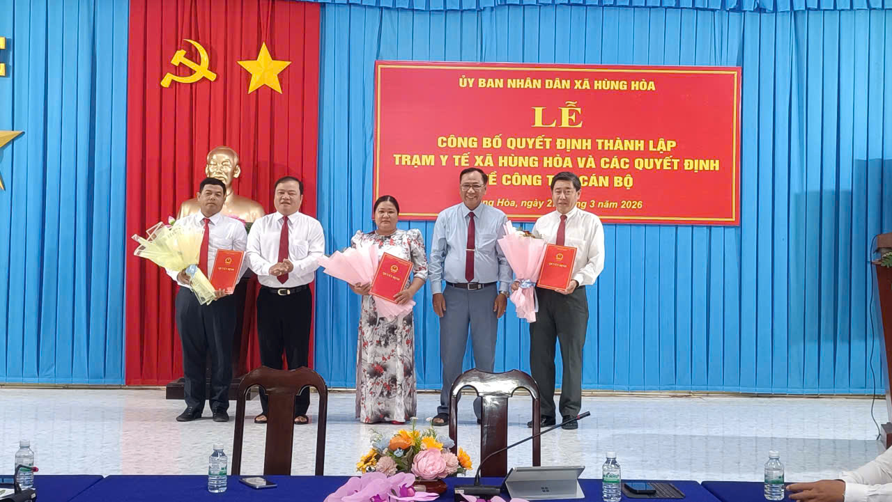 Hùng Hòa: Tổ chức Lễ công bố Quyết định thành lập Trạm Y tế xã Hùng Hòa và các Quyết định về công tác cán bộ
